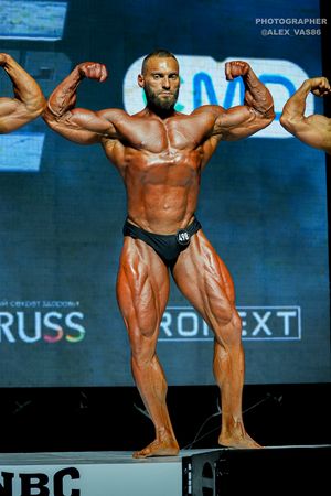 CLASSIC PHYSIQUE +178